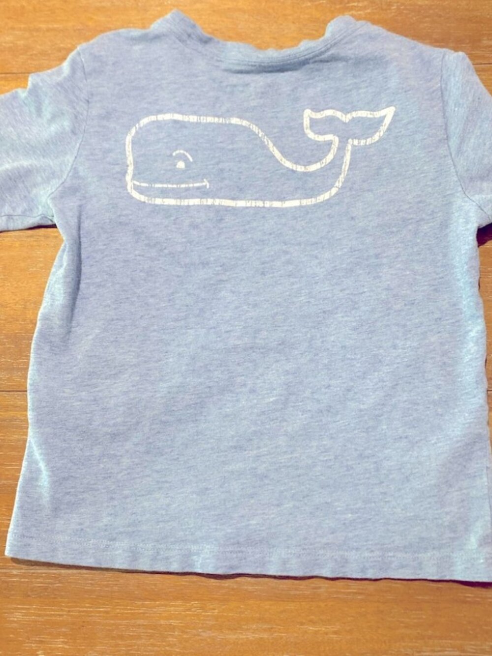Vineyard Vines T-shirt